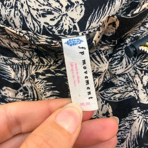 Free People Banana Leaf Tropical Paperbag Wide Leg Drawstring Baloon Pants M - Picture 9 of 11